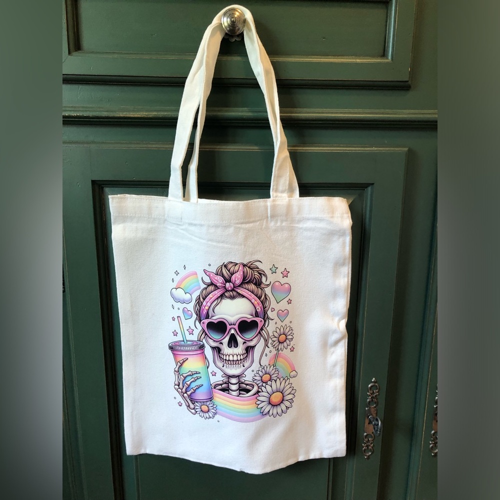 ✅2/25$ Handmade tote with Skull and Rainbow Design